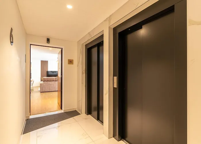 Four Seasons In Apartamento Funchal (Madeira)