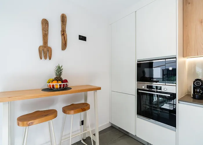 Four Seasons In Apartamento *