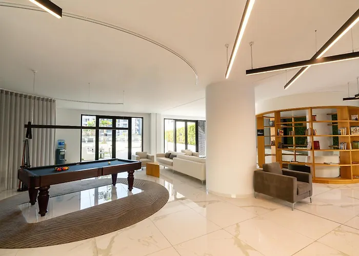 Апартаменты Four Seasons In *